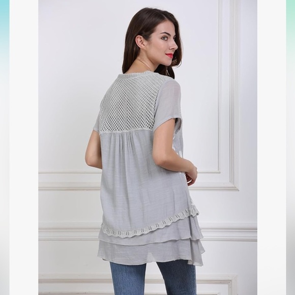 Simply Couture Silver Gray Short Sleeve Blouse with White Floral Embroidery - Picture 6 of 10